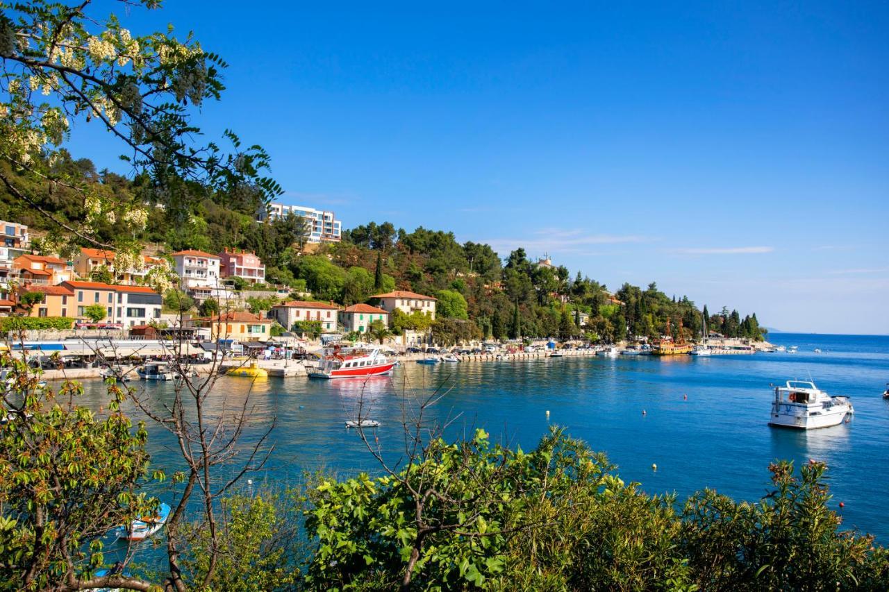 Vila Casa Santo E Albina Rabac Exteriér fotografie